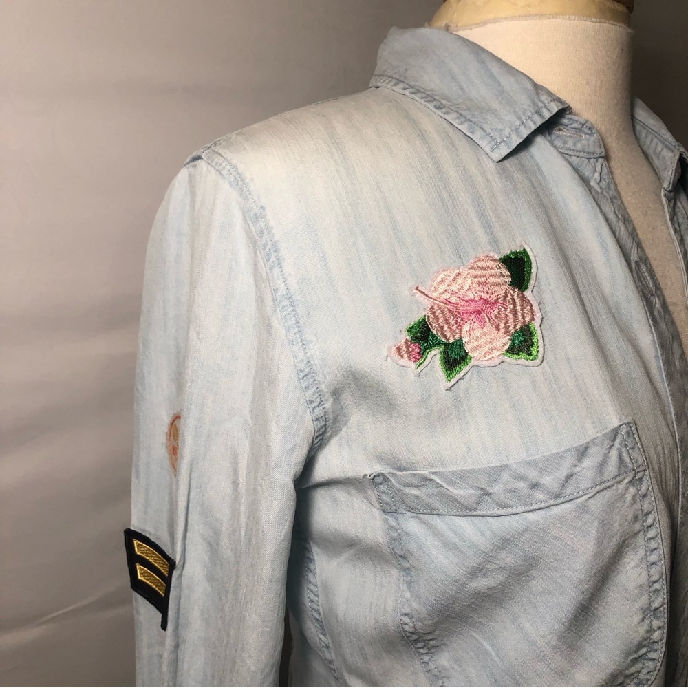 Rails Chambray Patched Denim Button Down Shirt Si… - image 5